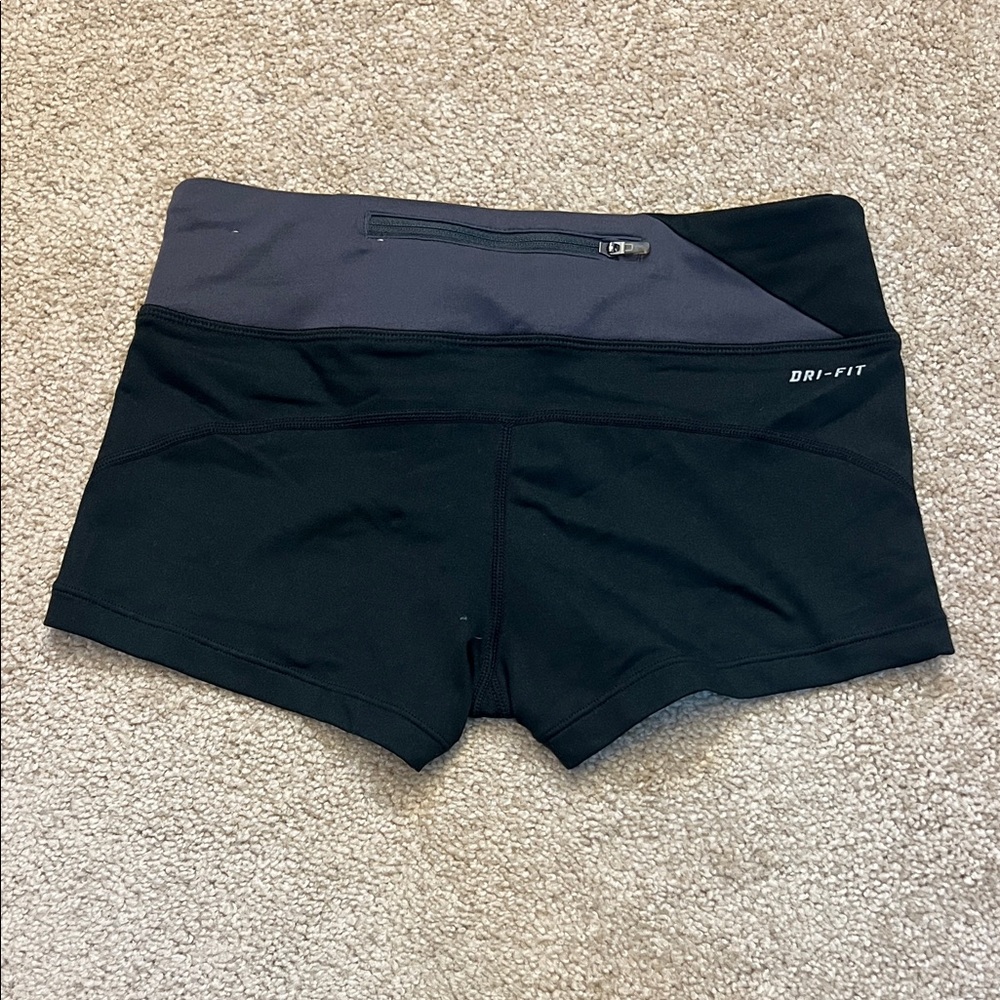 Nike Women's Black and Dark Gray Athletic Running Shorts Size XS - Picture 2 of 6